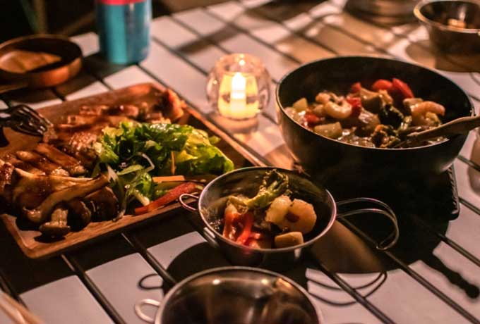 DIY安全対策の装備例：保護メガネと手袋